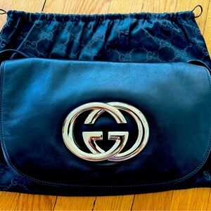 NWOT Gucci leather purse